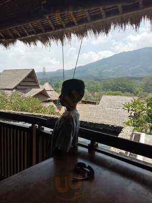 Gubug Makan Mang Engking