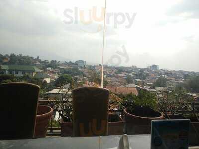 Vegetarian Karunia Baru