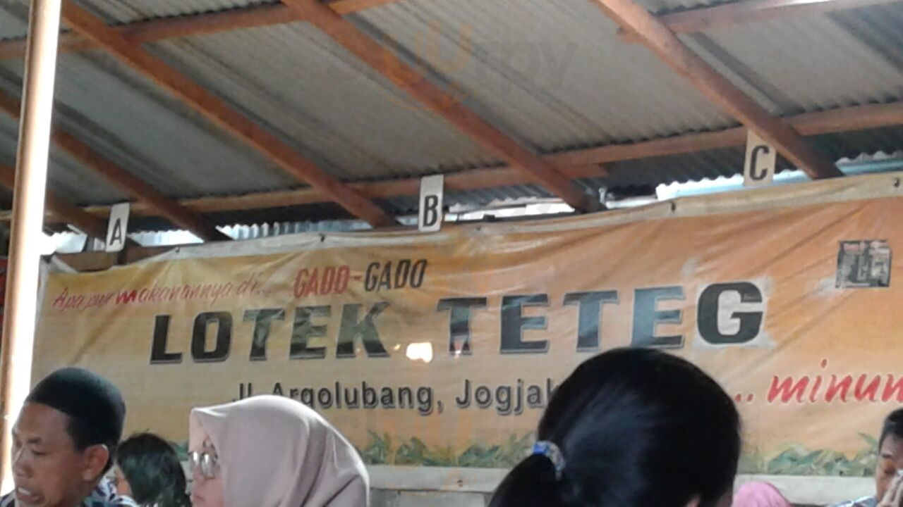 Gado Gado & Lotek Teteg