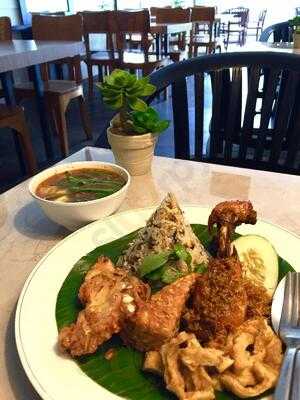 Djatilegi Terrace And Resto