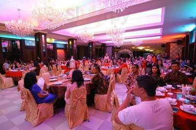 Runtono Restaurant Karaoke