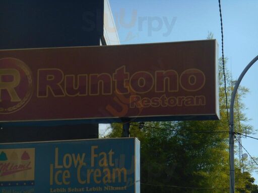 Runtono Restaurant Karaoke