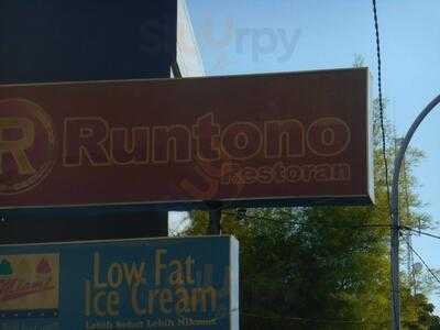 Runtono Restaurant Karaoke