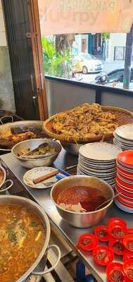 Ayam Goreng & Sop Buntut Pak To