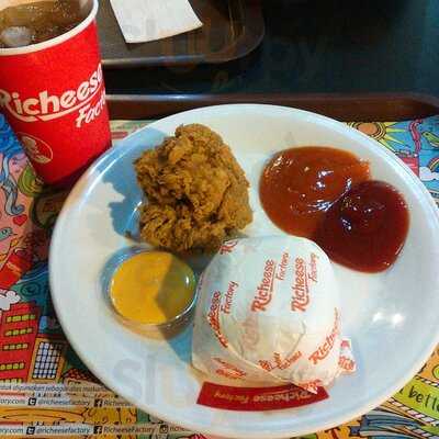 Richeese Factory
