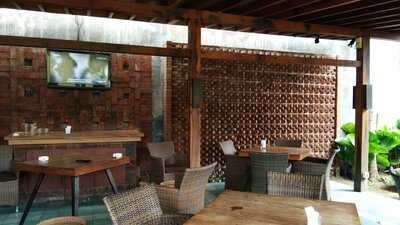 Badung Cafe N Resto
