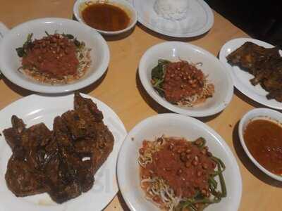 Ayam Bakar Taliwang Bersaudara