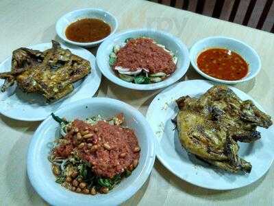 Ayam Bakar Taliwang Bersaudara