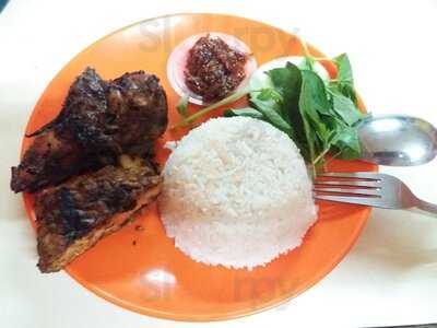 Ayam Bakar Ganthari @panglima Polim