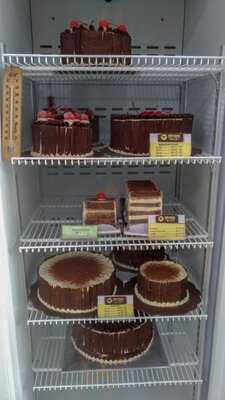 Delfino Cake & Chocolate