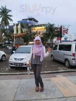 Rm Ayam Penyet Pak Tjomot