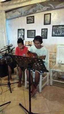 Soundwaves Restaurant