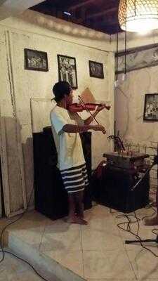 Soundwaves Restaurant