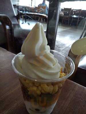 J.co Donuts & Coffee - Mal Artha Gading