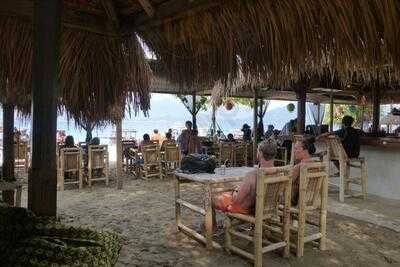 Paradiso Beach Bar And Cafe
