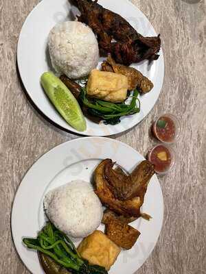 Nasi Tempong Indra