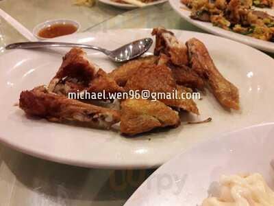 New Kowloon Chinese Restaurant - Artha Gading
