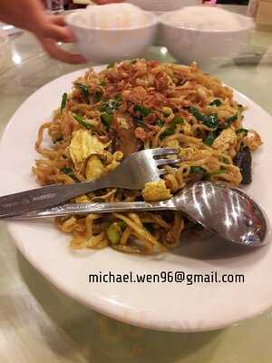 New Kowloon Chinese Restaurant - Artha Gading