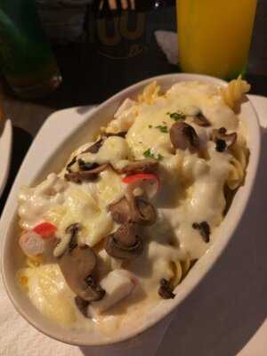 Pizza Hut - Pasaraya Blok M