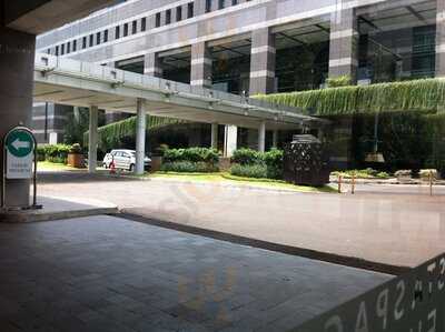 D`rajas Resto & Cafe