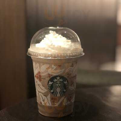 Starbucks - Pacific Place