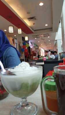 Bakmi Naga Resto Atrium Senen