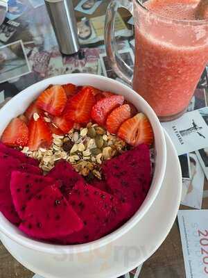 Crate Cafe Gallery Store