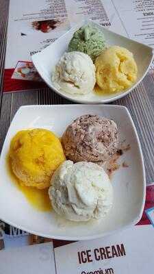 Mary Anne's Ice Cream & Resto