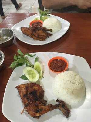 Ayam Bakar Kambal