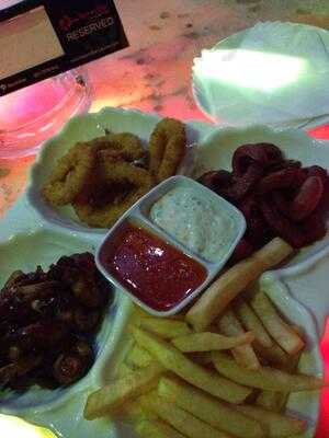 Beyond Cafe & Lounge