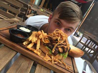 Tgi Fridays Pondok Indah