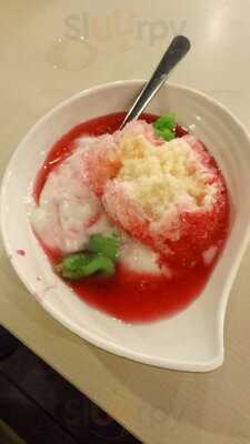 Kedai Es Pisang Ijo Pemuda