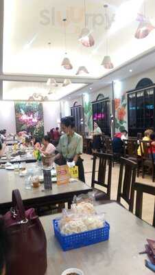 Rumah Makan Lembur Kuring