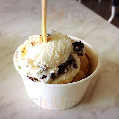 Pesca Ice Cream Cakes