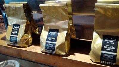 Kopi Legit Cafe & Resto