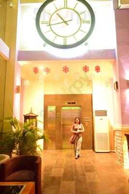 Sky Bar, Gran Senyiur Hotel