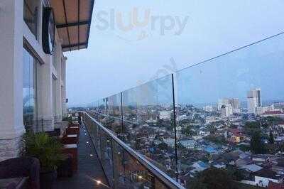 Sky Bar, Gran Senyiur Hotel