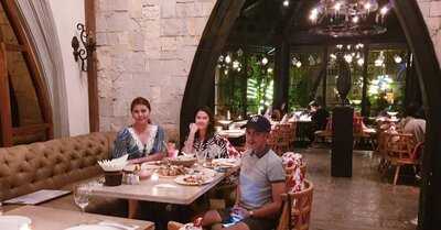 Gardin Bistro & Patisserie