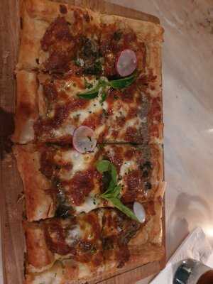 Gardin Bistro & Patisserie