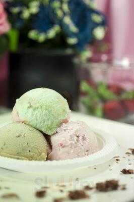 Es Puter & Es Krim Brasil