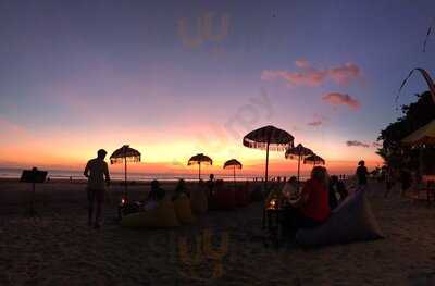 Capil Beach Grill & Bar