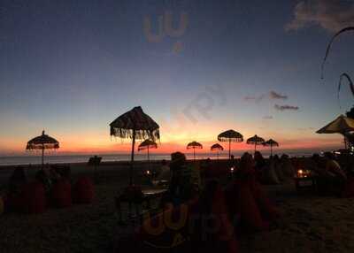 Capil Beach Grill & Bar