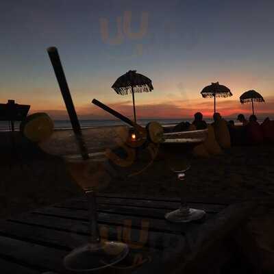 Capil Beach Grill & Bar