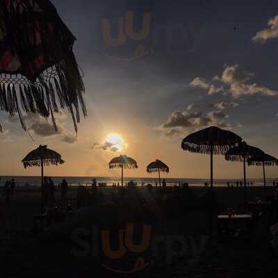 Capil Beach Grill & Bar