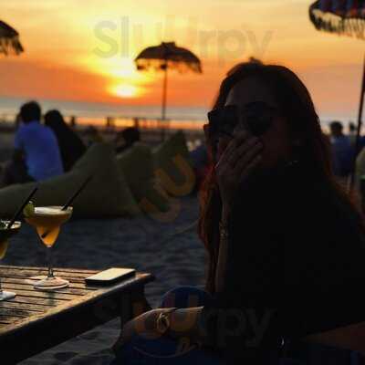 Capil Beach Grill & Bar