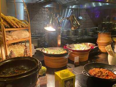 Open}, Doubletree By Hilton