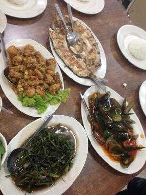 Rumah Makan Ujung Pandang