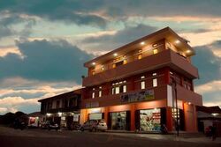 Nera Resto & Cafe