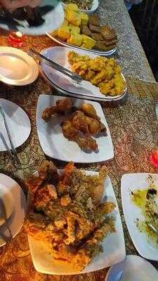 Natural Resto And Strawberry Land