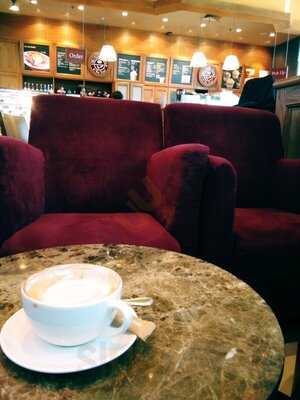 The Coffee Bean & Tea Leaf